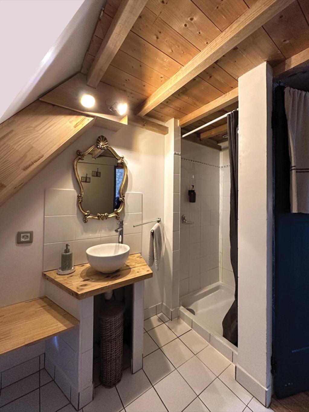 Aquarelle Bed & Breakfast แซงต์-มอร์-เดอ-ตูแรน ภายนอก รูปภาพ